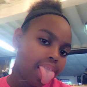 Meet your Posher, Ronetta